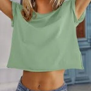 MEROKEETY Round Neck Short Sleeve Crop T-Shirt